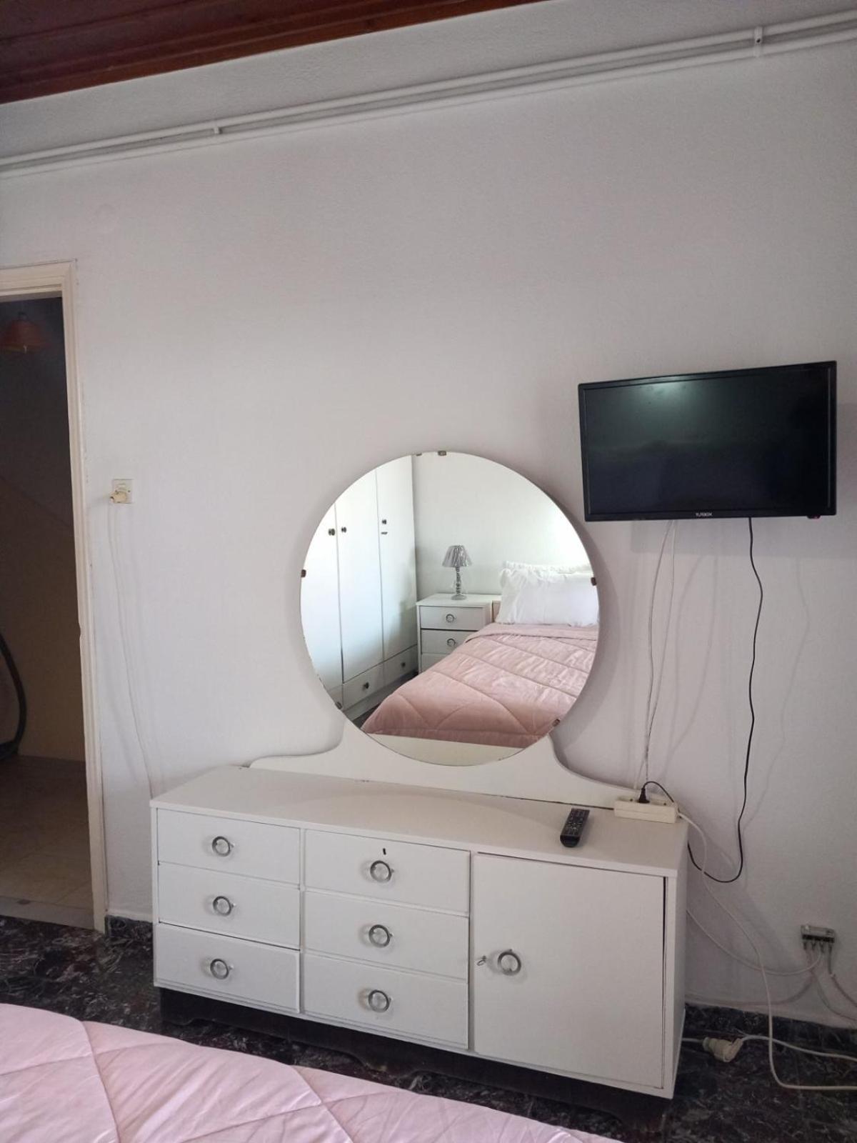 Katerinas Apartmens Skiathos-stad Buitenkant foto