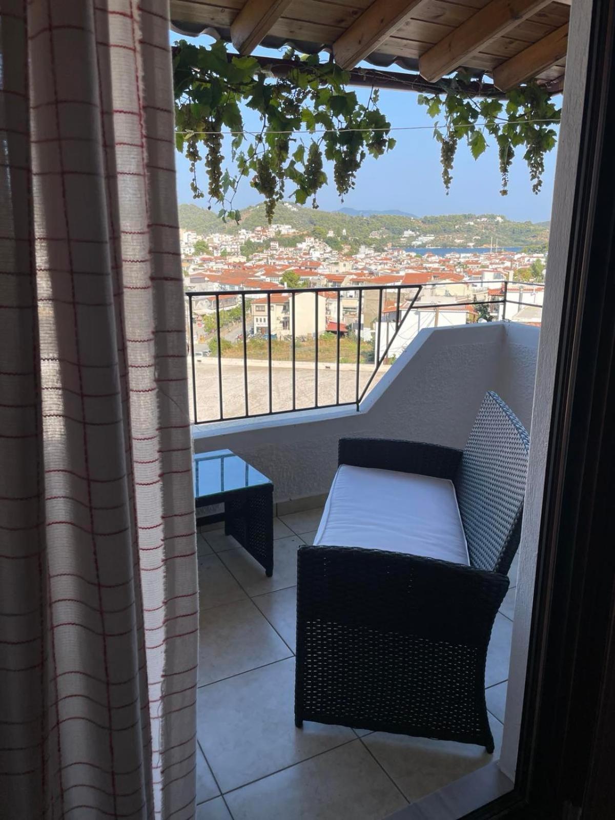 Katerinas Apartmens Skiathos-stad Buitenkant foto