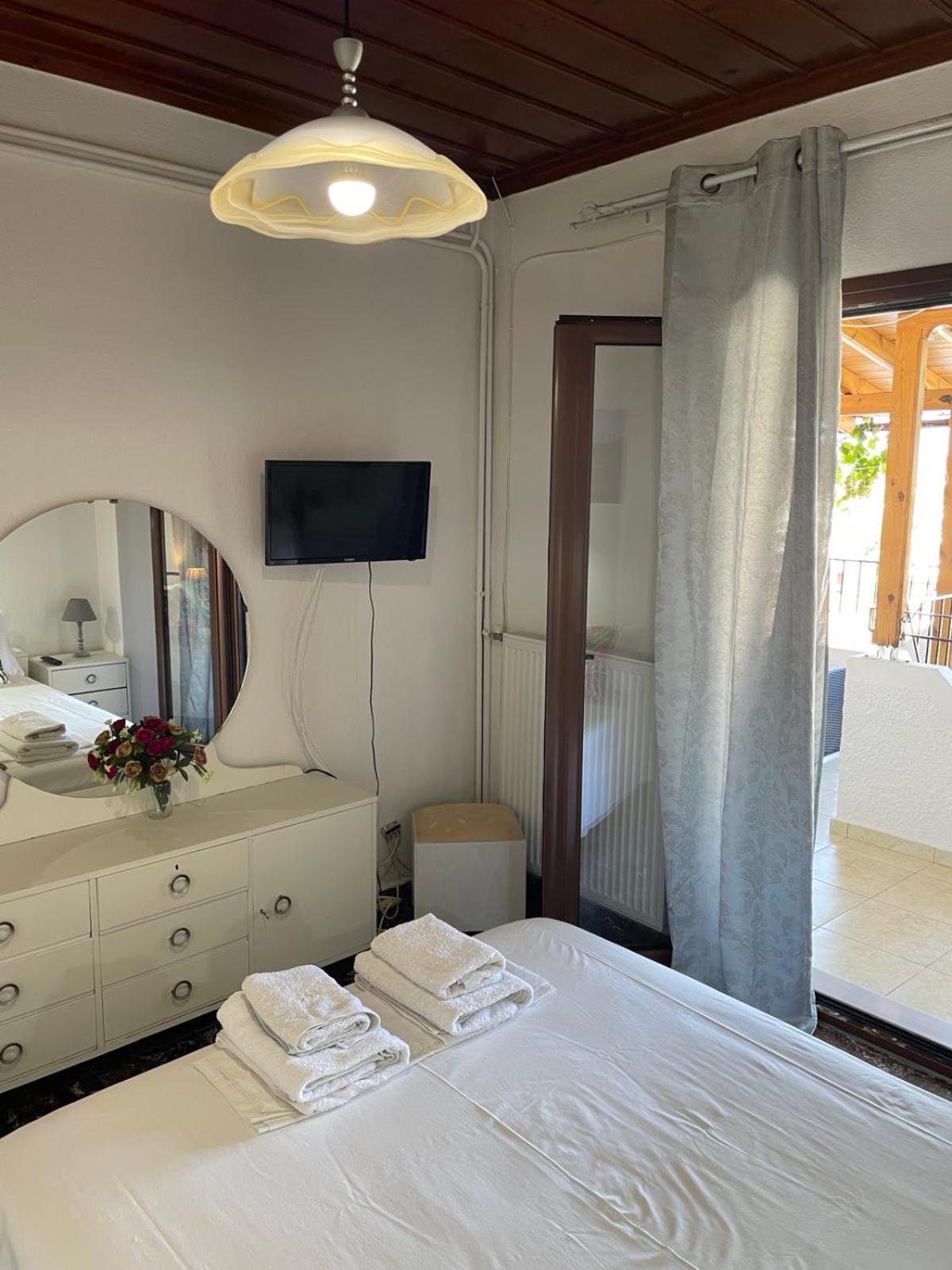 Katerinas Apartmens Skiathos-stad Buitenkant foto
