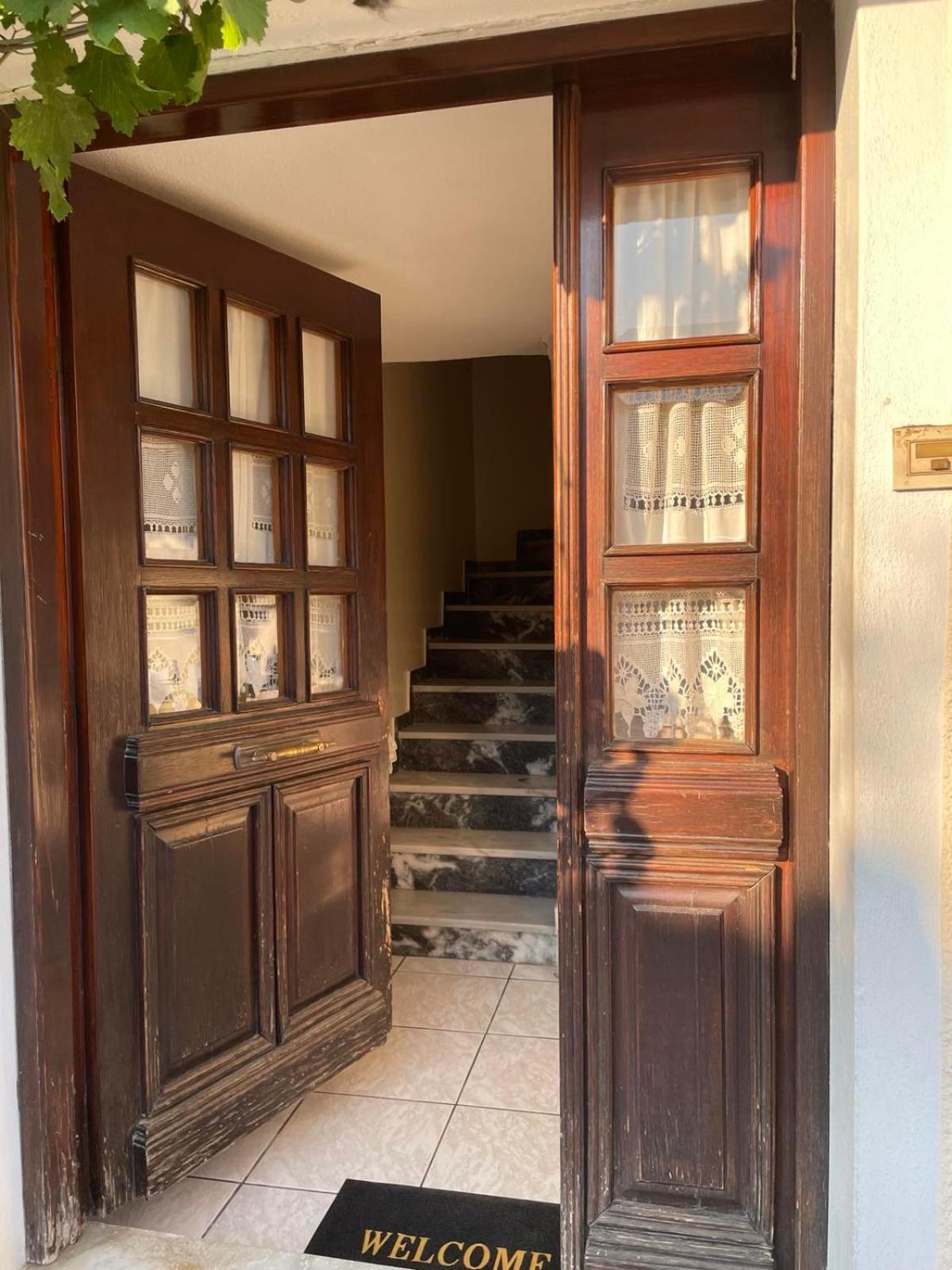 Katerinas Apartmens Skiathos-stad Buitenkant foto